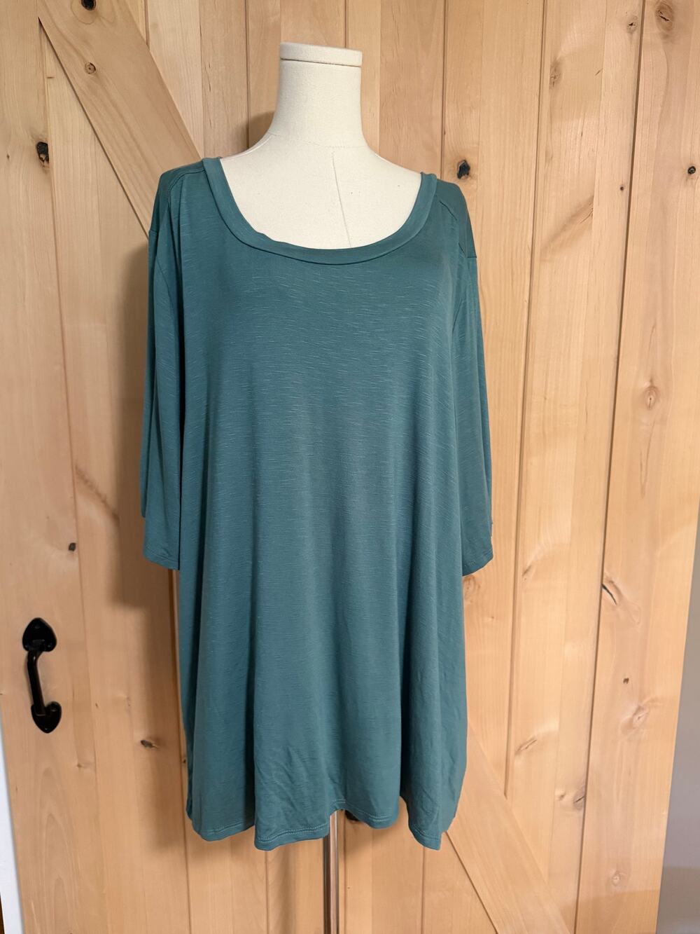 LulaRoe | NWT Green Teal Boyfriend T Shirt | Size Extra Large (18-20) - Picture 1 of 10